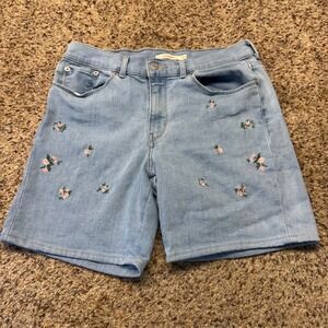 Levis Classic Short 27 Light Wash Blue Denim Pink Floral Embroidered Mid Rise